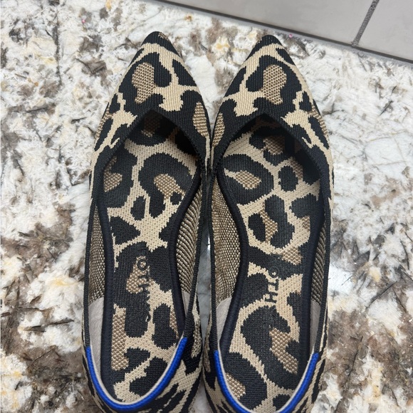 Rothy’s leopard print Point shoe - size 7.5 - Picture 2 of 5